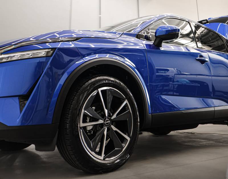 Read more about the article Is Ceramic Coating Worth It for Brisbane Drivers? Busting the Myths on Paint Protection